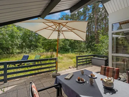 "Herlek" - 200m from the Sea