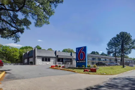 Motel 6 North Little Rock, AR