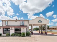 Days Inn by Wyndham Bryan College Station Hotels near Bee Creek Park