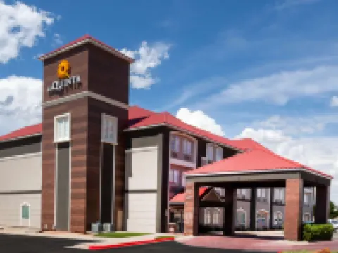 La Quinta Inn & Suites by Wyndham Midland North Hotels in Midland