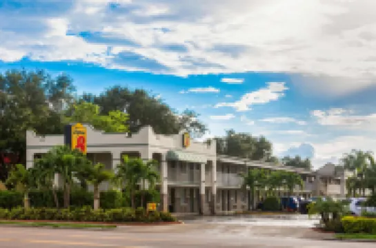 Super 8 by Wyndham Bradenton Sarasota Area Hoteles en Bradenton