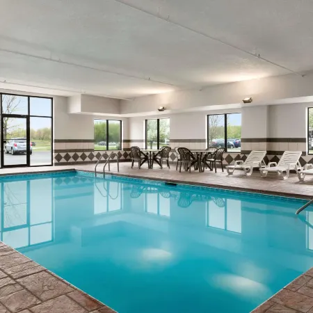 Wingate by Wyndham Cincinnati/Blue Ash