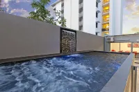Argus Hotel Darwin - Pools