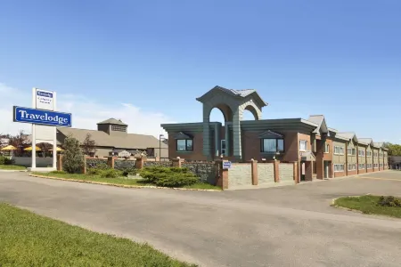 Travelodge by Wyndham Calgary South