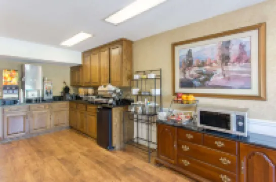 Baymont by Wyndham Dunn Hotels in Dunn