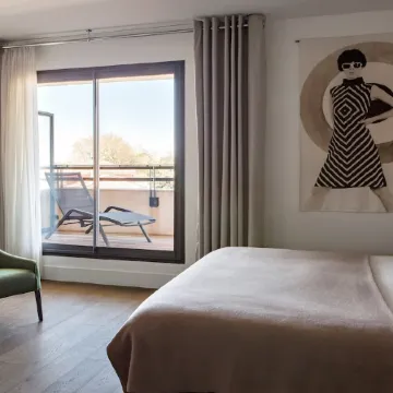 New Hotel of Marseille Отели рядом с достопримечательностью «Ла-Корниш»