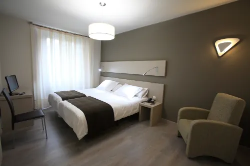 Los Guardeses Hotels in Transmiera