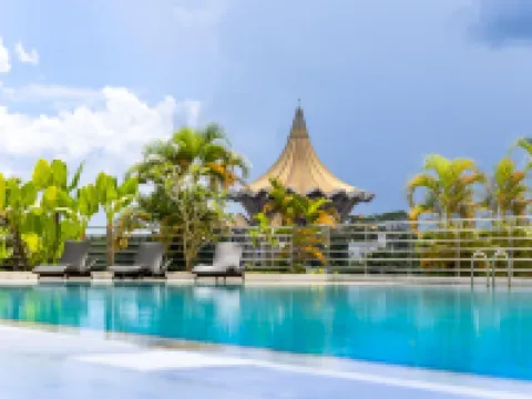 ปูเตรี วิง โรงแรมริเวอร์ไซด์ มาเจสติก โรงแรมในกูชิง