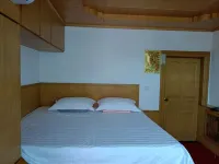 Huihuang Holiday Inn Hotels near Zhangzi Island