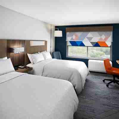 Holiday Inn Express CAPE CANAVERAL Rooms