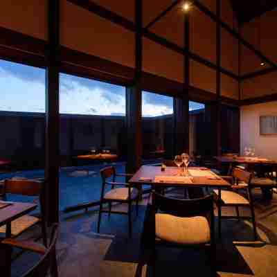 Niseko Inn of Youtei Raku Suisan Dining/Meeting Rooms