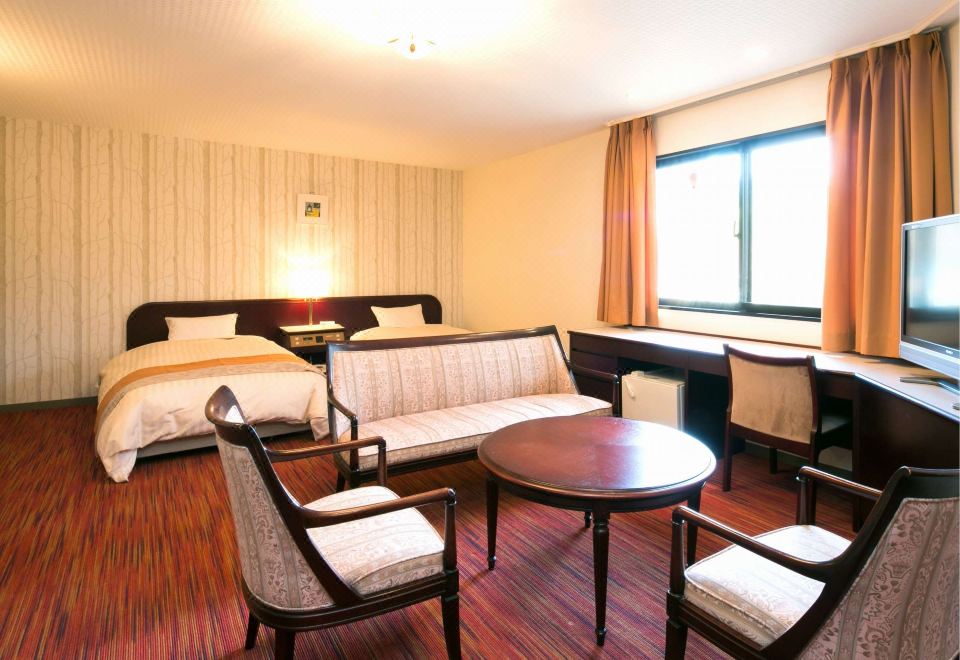 4. 아즈미노 호타카..