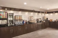Country Inn & Suites by Radisson, Indianapolis East, IN - petit déjeuner