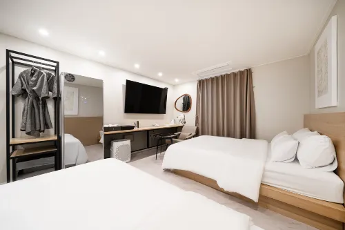Carlton Hotel Bupyeong