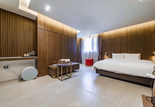 브라운도트 순천역점