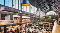 Crowne Plaza Nice - Grand Arenas Hotels in Сен-Лоран-дю-Вар
