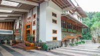 Tirtasari Nice Guest House Hotels in Sukasari