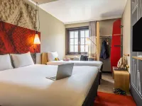Ibis Brussels Off Grand Place Hotels near Warandepark