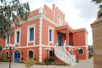 Sourediko Hotels in Lithion