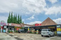 OYO 211 Seruni Guest House