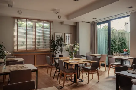 Hotel Faros Gdansk Airport Отели в г. Пшодково