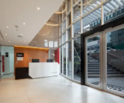 ไอคอนิค มิราฟลอเรส