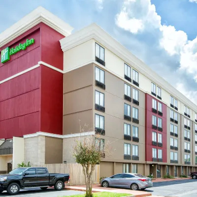 Wyndham Houston Sugarland Hotels near Sri Guruvayurappan Temple Houston