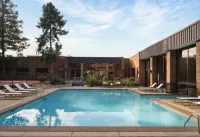 Sheraton Grand Rapids Airport Hotel - 5-Star