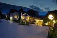 The Del Monte Lodge Renaissance Rochester Hotel & Spa Hotels in Perinton