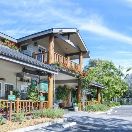 Cambria Pines Lodge