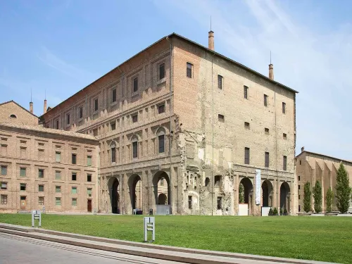 Ibis Styles Parma Toscanini فنادق في Province of Parma