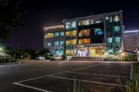 Incheon (Eulwangri) Tourism Napoli Hotel Hotels in Інчхон