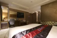 Hotel Zenith Hotels near Buchon Robo Park