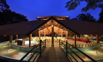 Silent Shores Resort & Spa