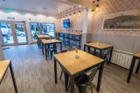 Hotel Bariloche by Tierra Gaucha - sarapan