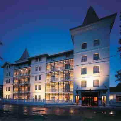 The Oberoi Cecil Hotel Exterior