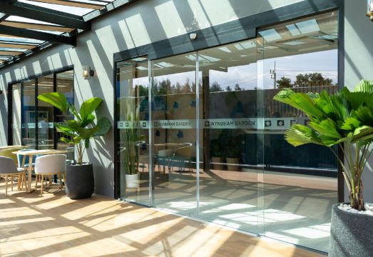 6. 윈덤 가든 나이..