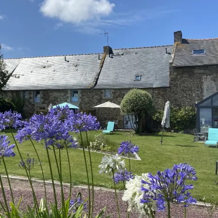 La Metairie du Vauhariot - Cottages de Caractère Vue Mer - Terrasse & Piscine Intérieure Chauffée