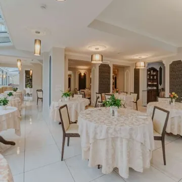 Hotel Flora