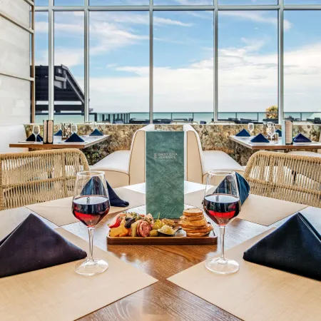 Daytona Grande Oceanfront Resort