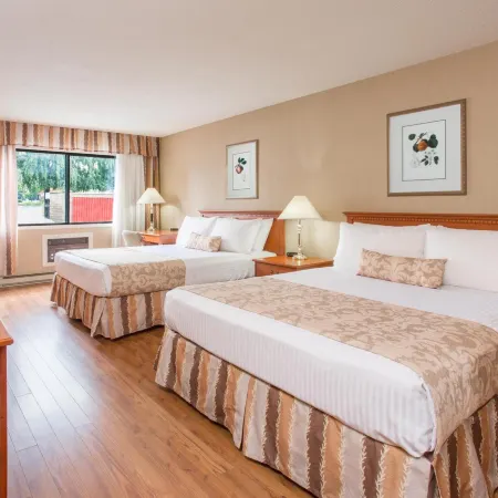 Ramada by Wyndham Kelowna Hotel & Conference Center