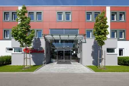 Euro Hotel Friedberg Отели в г. Айхах-Фридберг