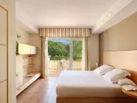 Elviria Hills Living Hotels near Elviria