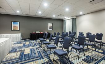 Holiday Inn & Suites Grande Prairie-Conference Ctr