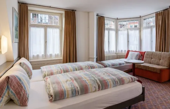 三王加爾尼酒店