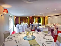 The Greyhound Hotel Hotels in Leigh
