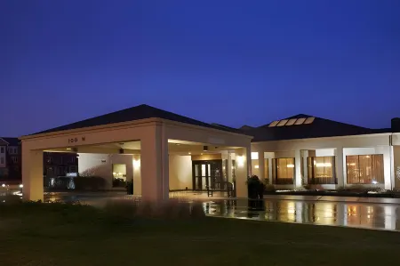 Hilton Garden Inn Addison