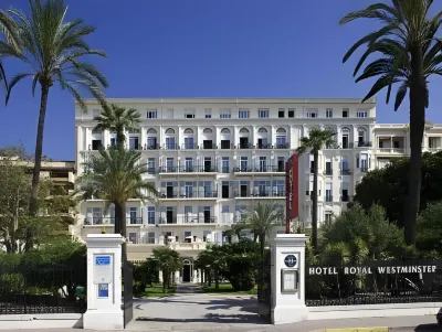 Hôtel Vacances Bleues Royal Westminster Hotels near Hawai Beach