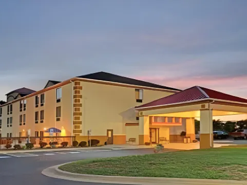 Comfort Inn & Suites Mocksville I-40