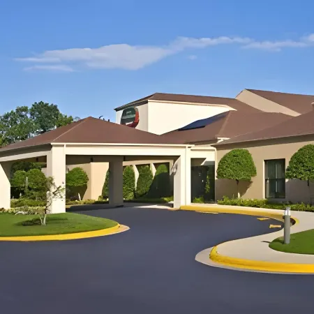 Courtyard Virginia Beach Norfolk Отели рядом с достопримечательностью «Регентский университет»